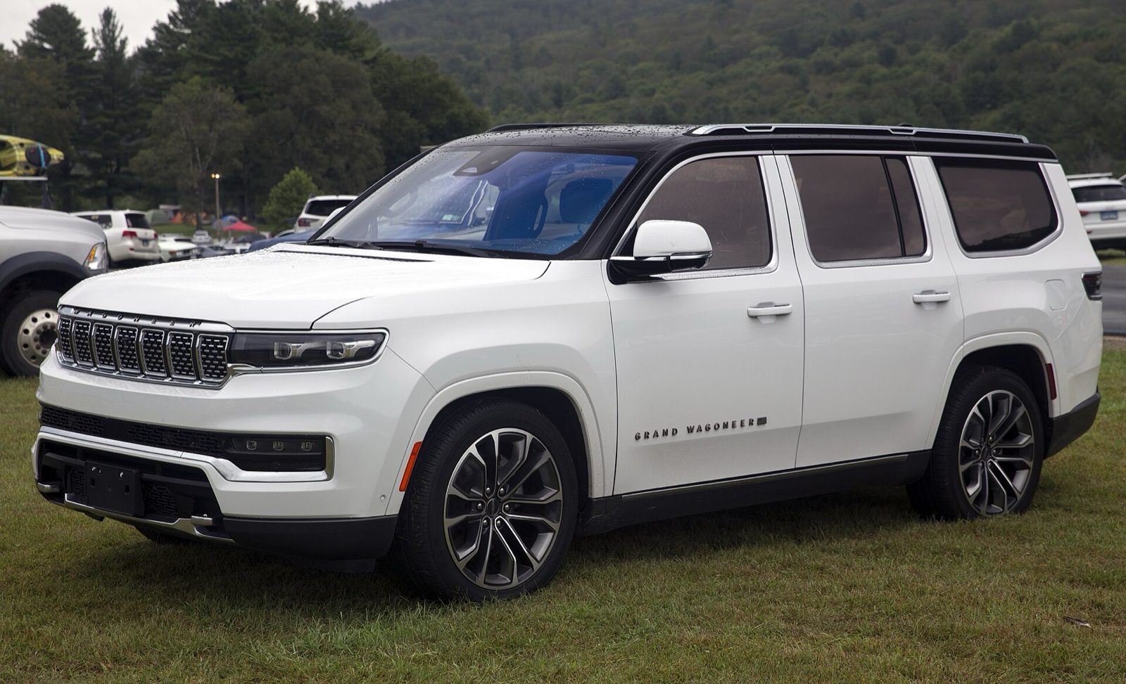 Jeep Grand Wagoneer 2025 — купить, цена